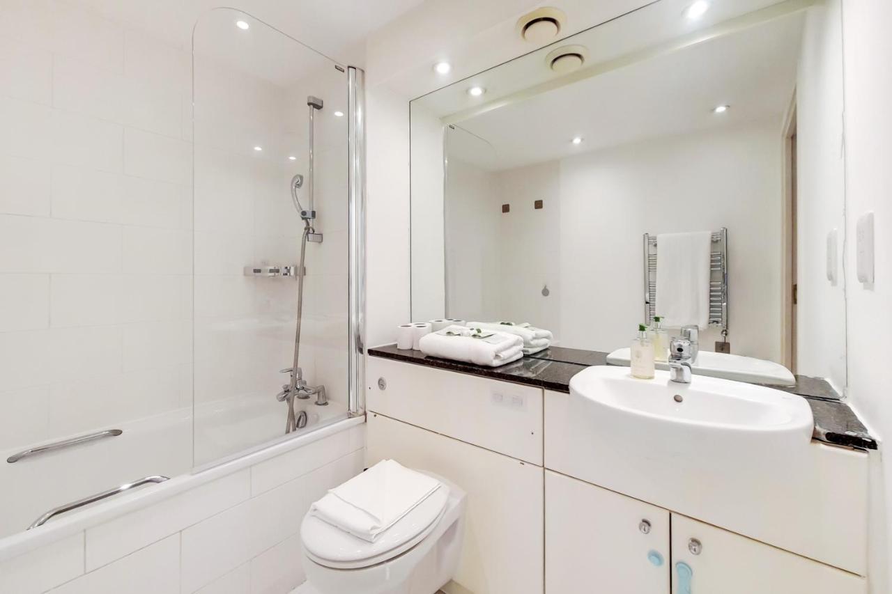 Free Parking - Two Bed Apartment By London Docklands المظهر الخارجي الصورة