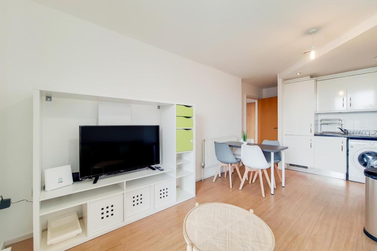 Free Parking - Two Bed Apartment By London Docklands المظهر الخارجي الصورة